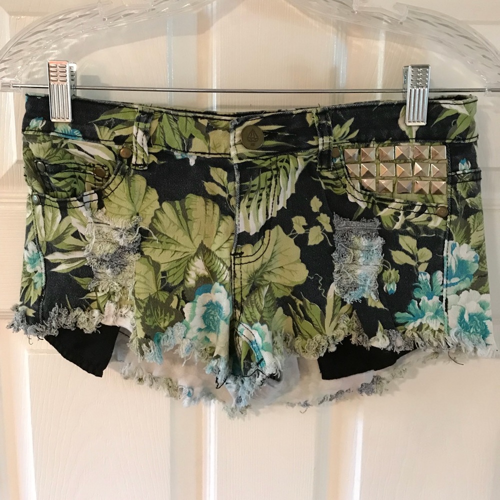 Reverse Brand Jean Shorts with Studs